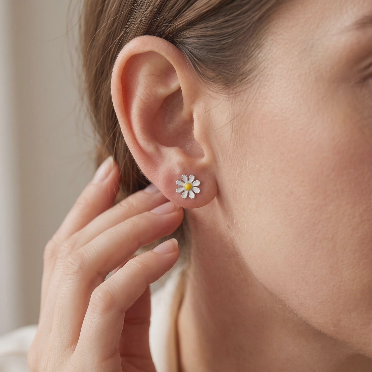 Classic Flower Studs — Lifestyle video (10 seconds)