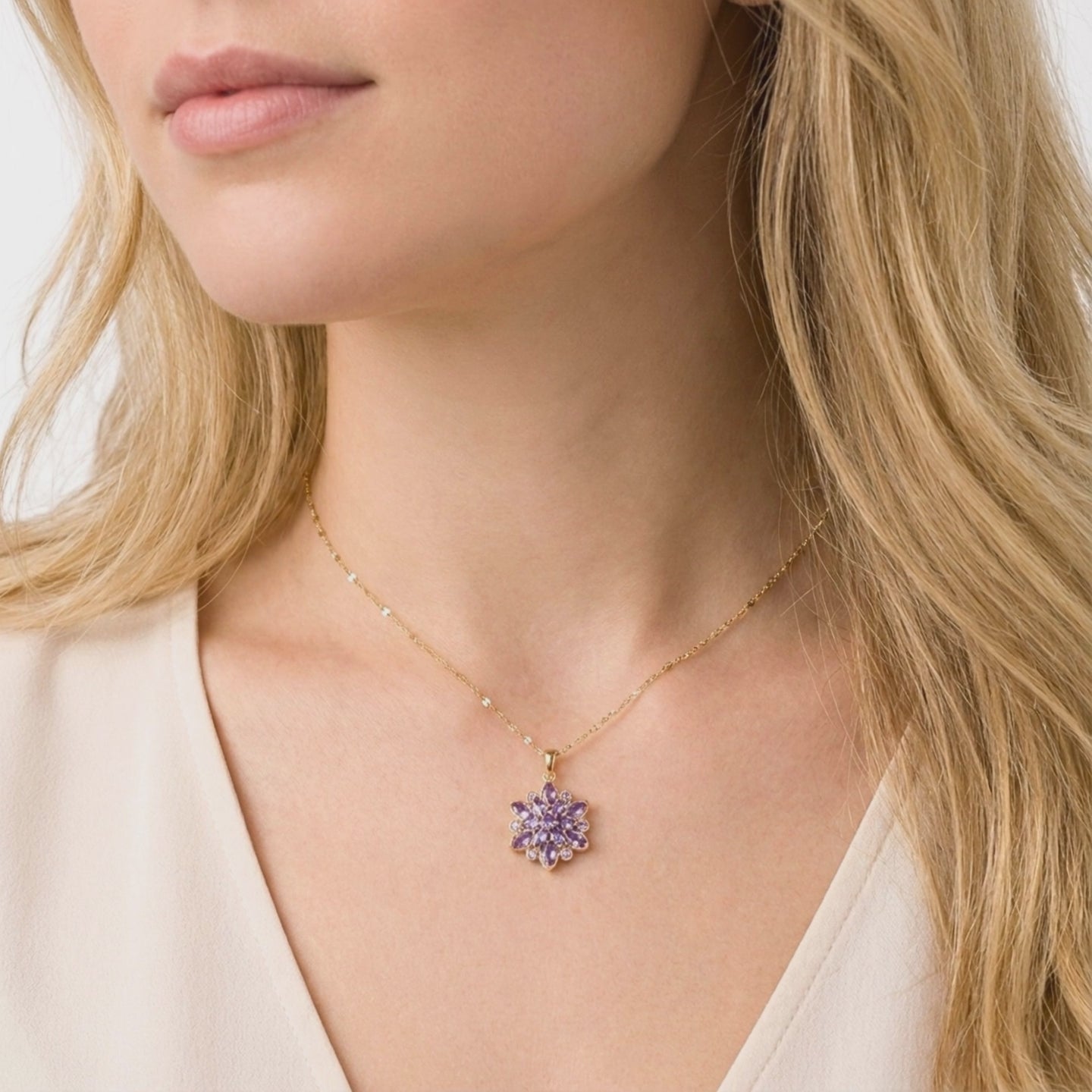 Solid gold Floriana pendant necklace with simulated amethyst.