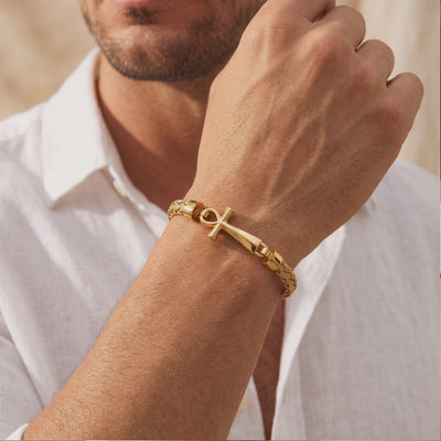 YLQ49818-bracelet lifestyle video