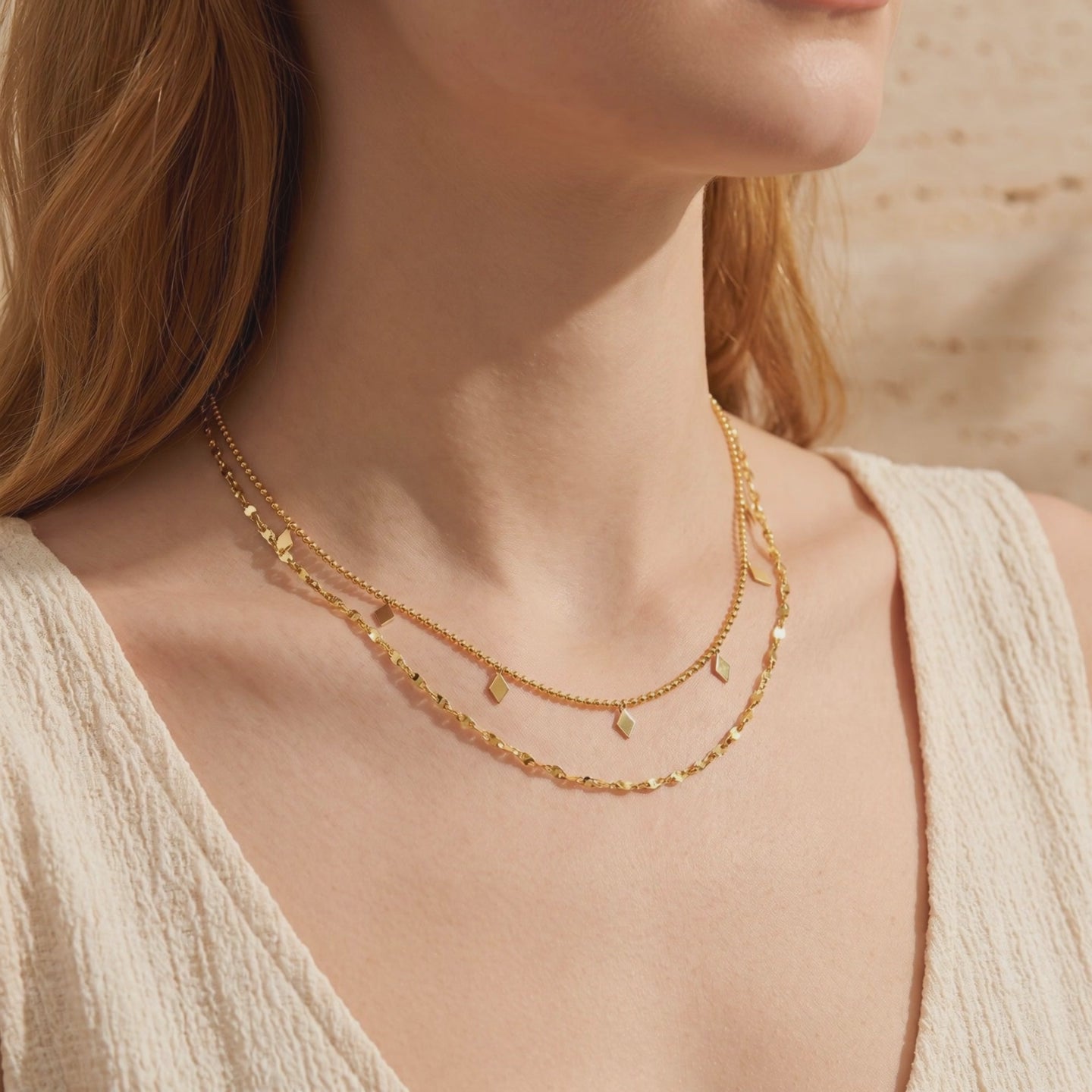 YLQ49164-NECKLACE lifestyle video