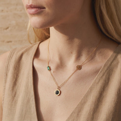YLQ49159-NECKLACE lifestyle video