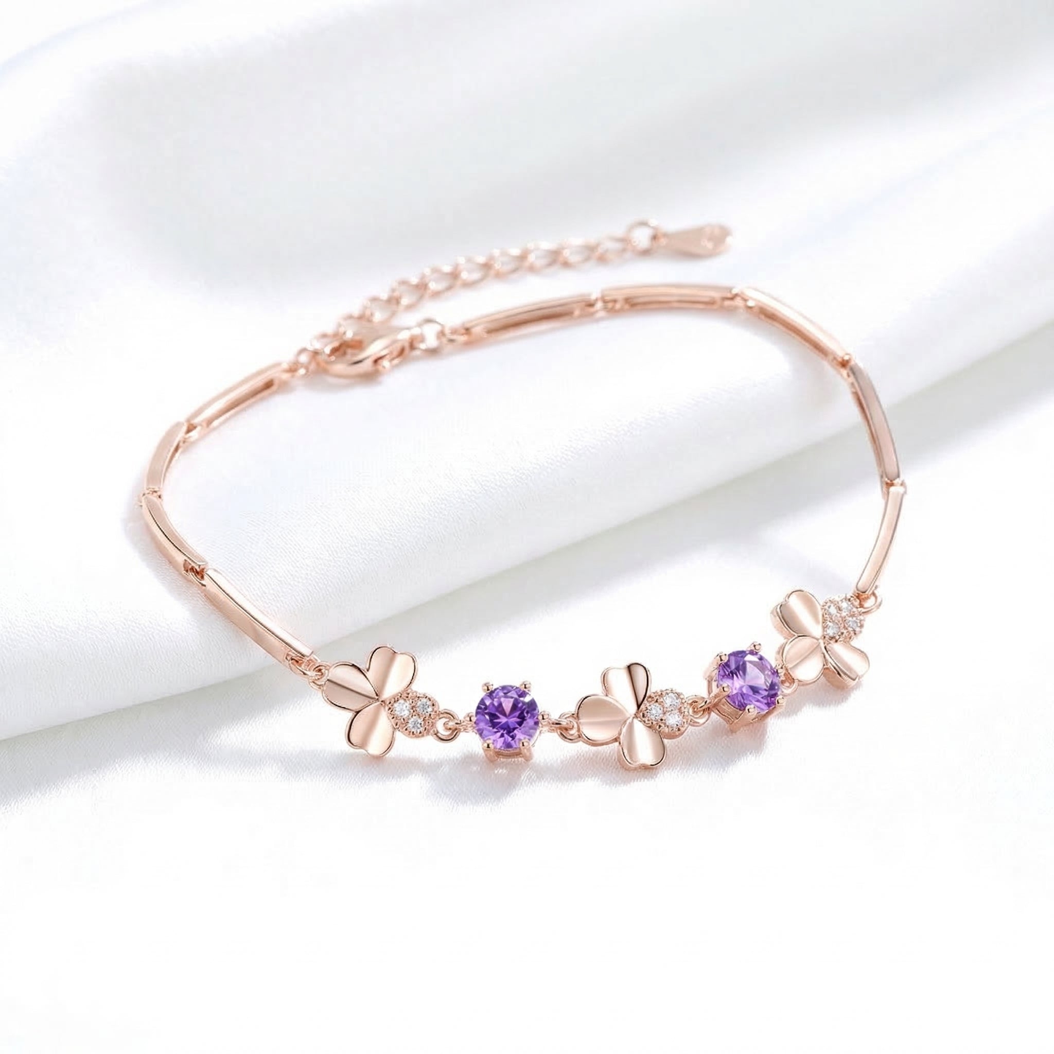 the-amoret-clover-bracelet-s925-sterling-silver in rose gold finish