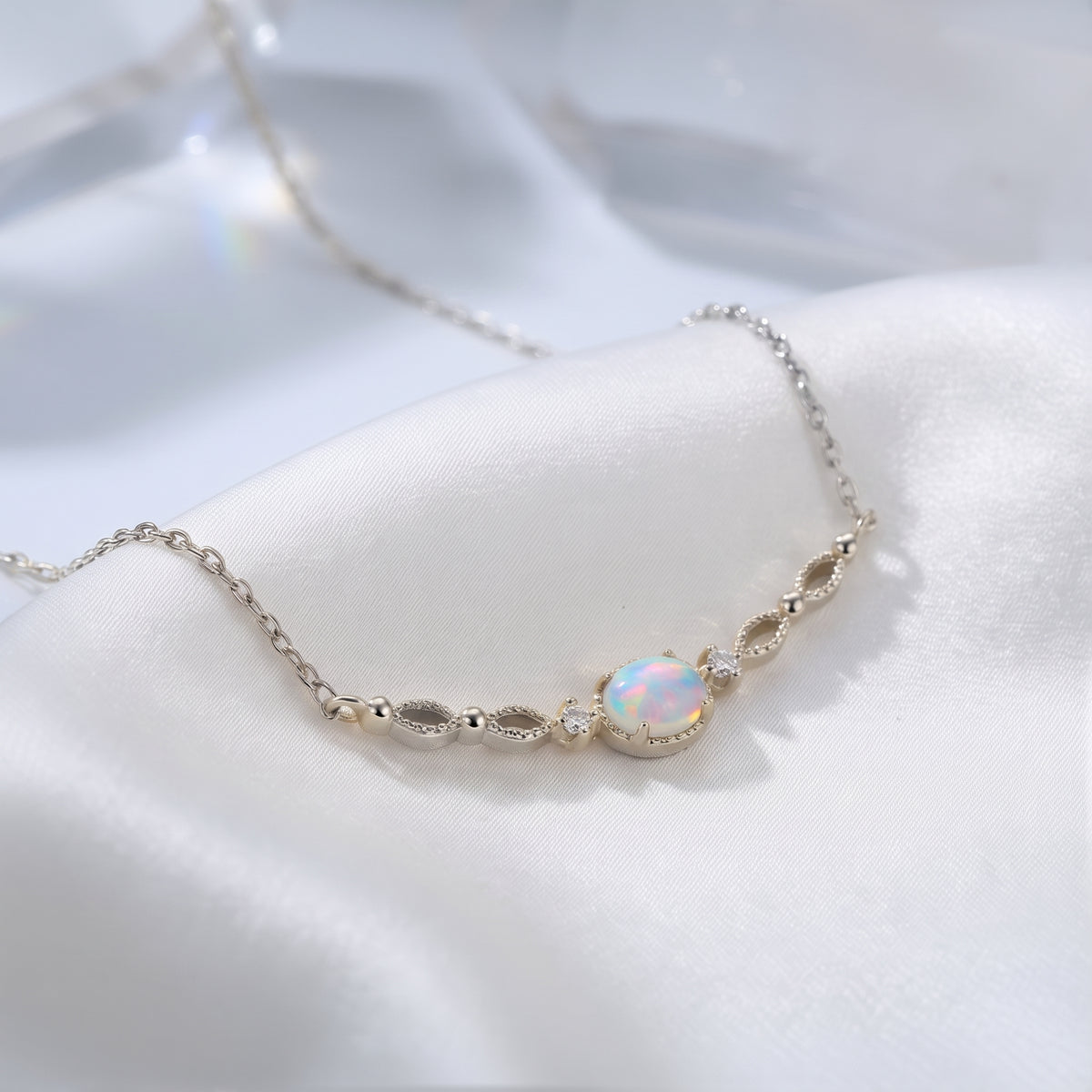 the-lumisara-pendant in silver finish