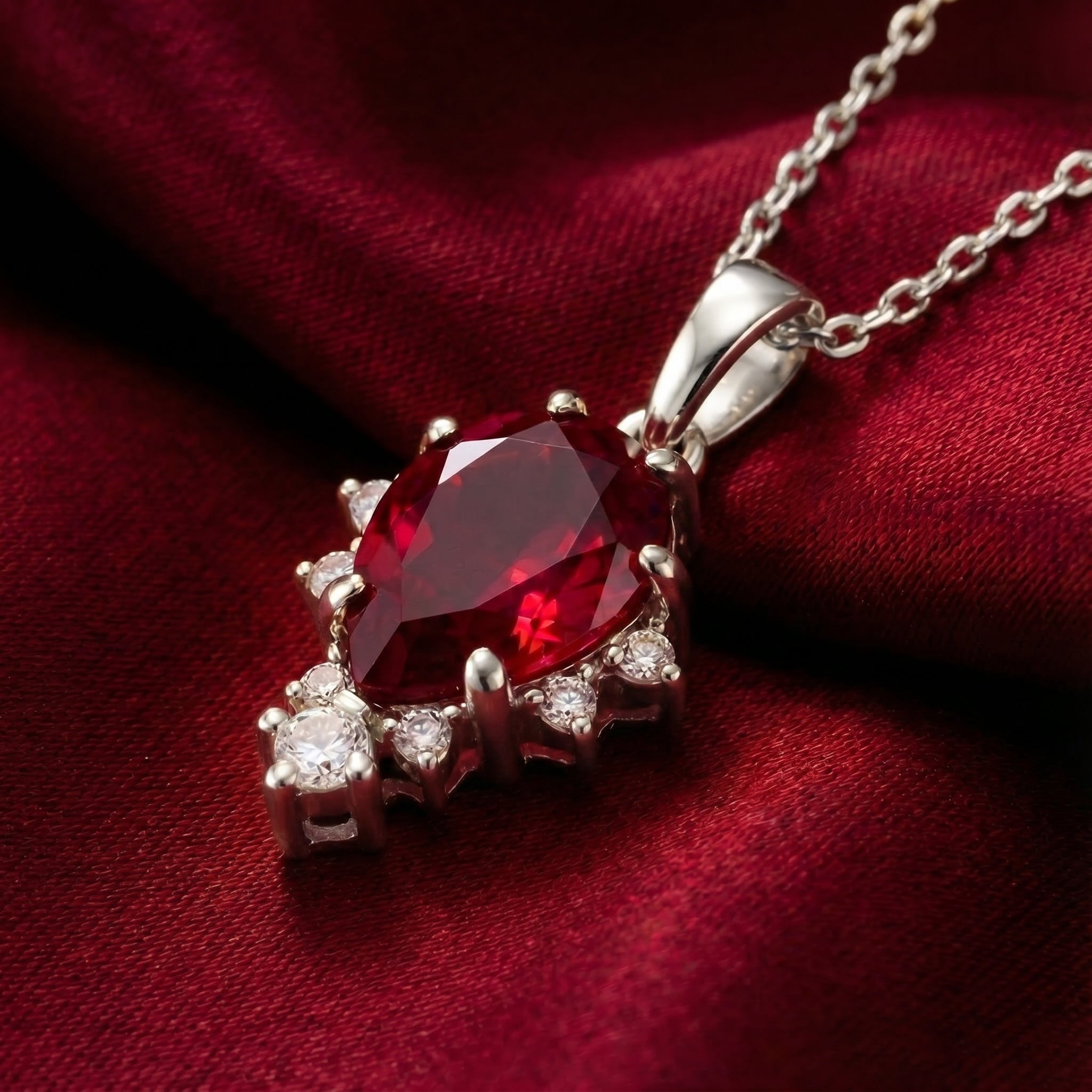 the-mirellia-pear-18k-gold-vermeil in silver finish