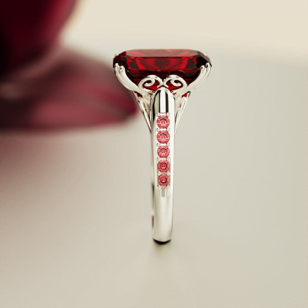 Red Dream: Emerald-Cut Garnet Sculpted Ring - S925 Sterling Silver
